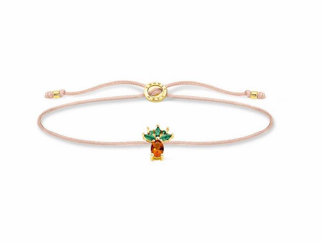 Thomas Sabo Armband LS129-472-7-L20V aus vergoldetem Sterling Silber mit mehrfarbigem Glas-Keramik Stein, Nylon in rosa, verziert mit einem bunten Anhänger.