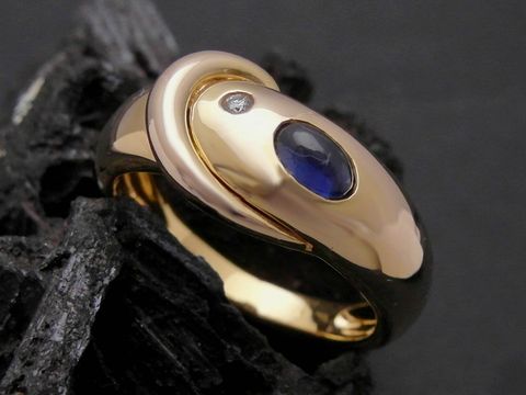 Gold Ring eindrucksvoll Gold 585 mit Safir und Brillant, stilvoller Goldring in Größe 51,5, Hersteller Juwelier Harnisch, bis Größe 52/17.
