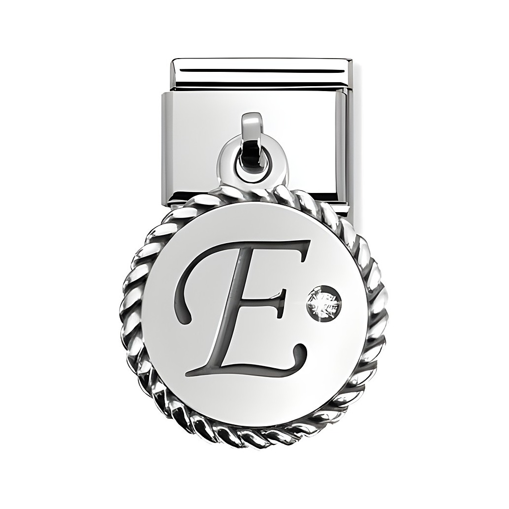 Silberner Buchstabe E von Nomination in CHARMS LETTERS Design mit einem kleinen Kristall, umgeben von einer geflochtenen Kante, ideal für personalisierte Schmuckstücke.