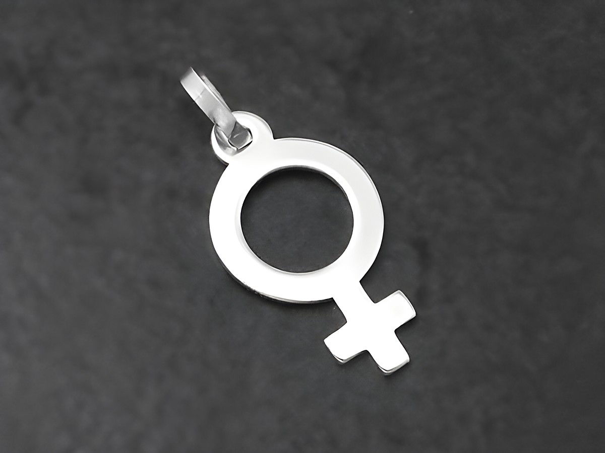 Silber Anhänger in schlichtem, poliertem Design mit Frauenzeichen, Hersteller Juwelier Harnisch, ideal als Symbol für Weiblichkeit und Stärke.