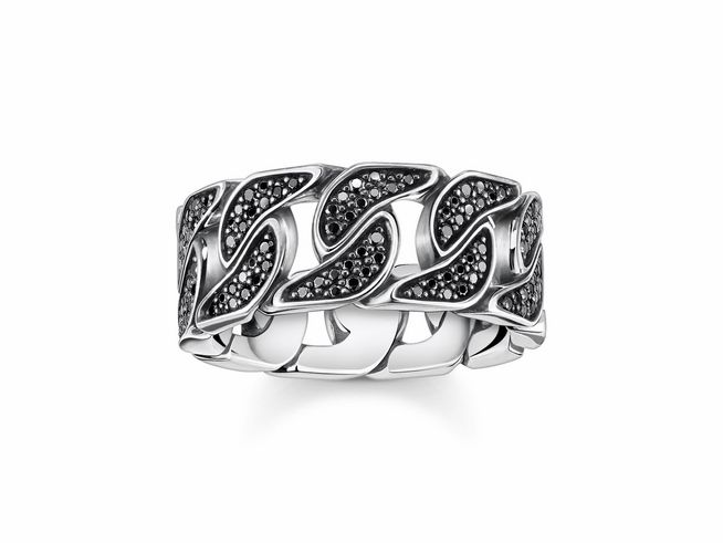 Ein geschwärzter Ring aus Sterling Silber von Thomas Sabo mit Zirkonia, Größe 62, der durch wellenförmige Verzierungen und funkelnde Details besticht.