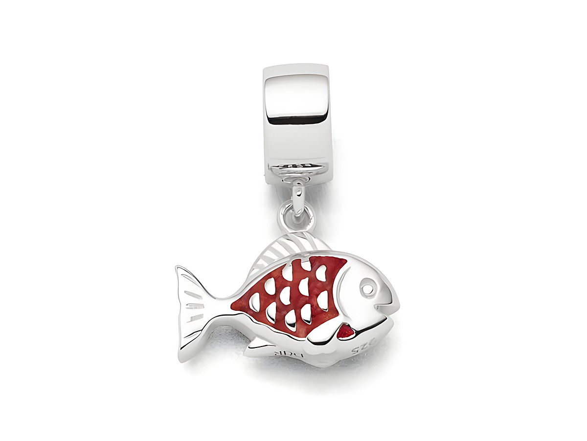 Charm in Form eines roten Fisches aus Sterling Silber mit filigraner Gestaltung und Anhängeröse, ideal für Schmuckstücke von DUR.