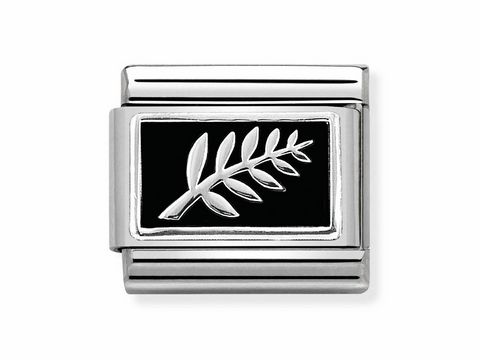 333020613-0 Zweig aus Edelstahl mit schwarzem Emaille-Hintergrund und silberner Blattdarstellung, Teil des Nomination COMPOSABLE Classic Plättchen Gartens.