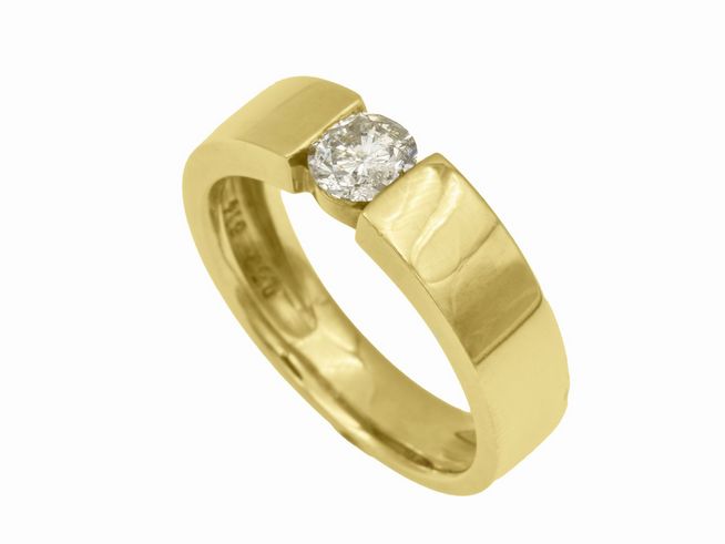 Gelbgold Ring Hingucker aus 585er Gelbgold mit einem Diamanten von 0,52 ct in w-p2, Größe 56, Hersteller Juwelier Harnisch, bis Größe 56/18.
