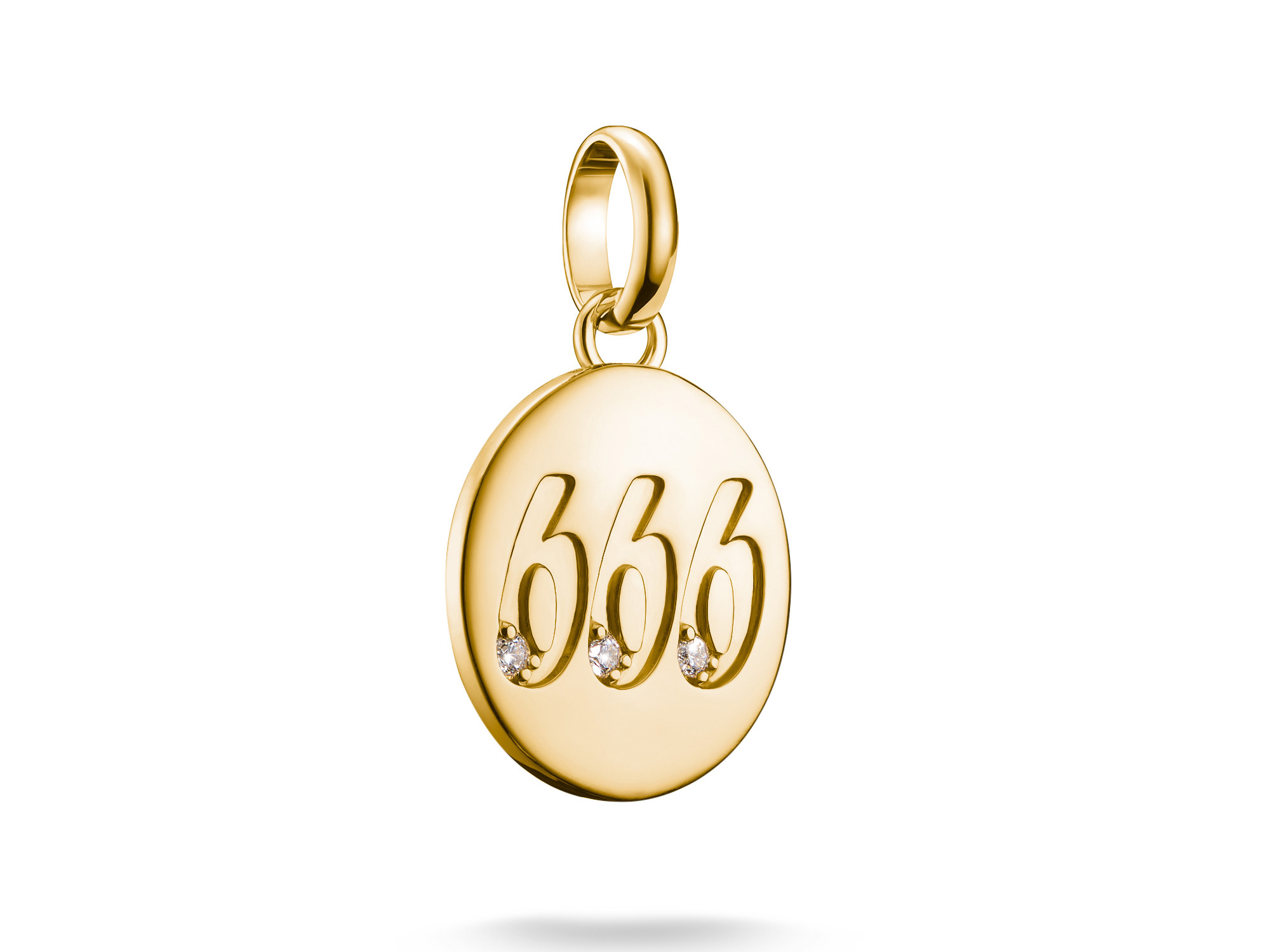 Charm von Thomas Sabo aus Silber und gelbgoldvergoldetem Material mit der Gravur 666 und Zirkonia. Teil der Charm Club CONNECT Kollektion, mit eleganter Öse für vielseitiges Tragen.