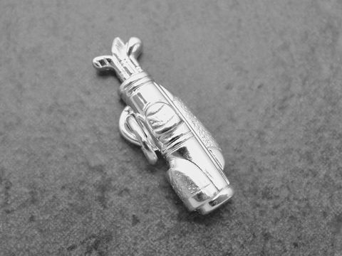 Golfsack Anhänger aus Sterling Silber in 3D Optik, hergestellt von Juwelier Harnisch, ideal für Sportliebhaber und Golffans.