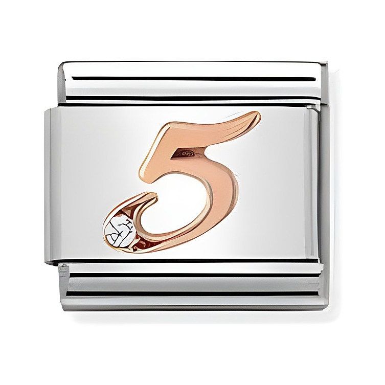 Charm mit der Zahl fünf in Roségold und einem kleinen Stein auf einem silbernen Hintergrund, Teil der Composable Classic Kollektion von Nomination. Ideal für personalisierte Armbänder.