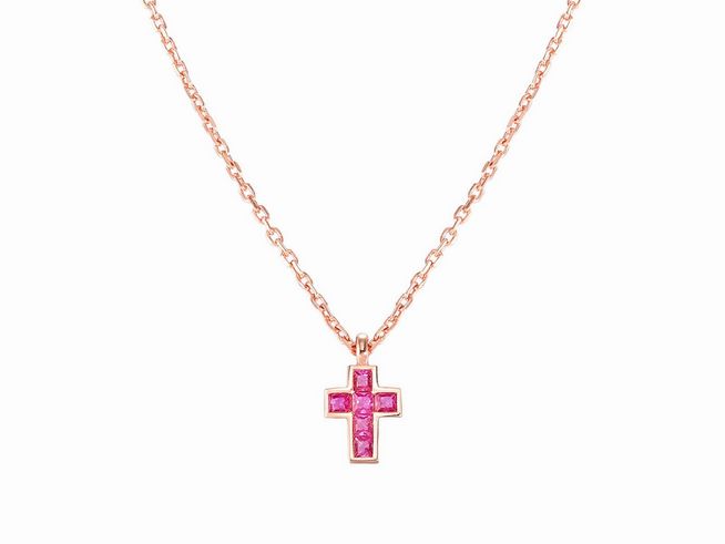Halskette aus Roségold vergoldetem Metall mit einem Kreuz-Anhänger, besetzt mit fuchsia Zirkonia-Steinen, in einer Länge von 38 bis 44 cm, von Nomination Carismatica.
