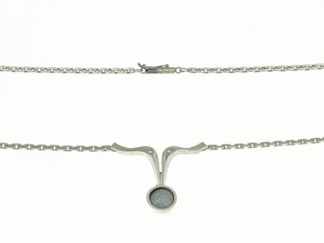 Collierkette mit Mittelteil aus 585er Weißgold, Opal Triplette und Brillant 0,02ct, Länge 42 cm, Hersteller Juwelier Harnisch, stilvolles Design perfekt für jeden Anlass.