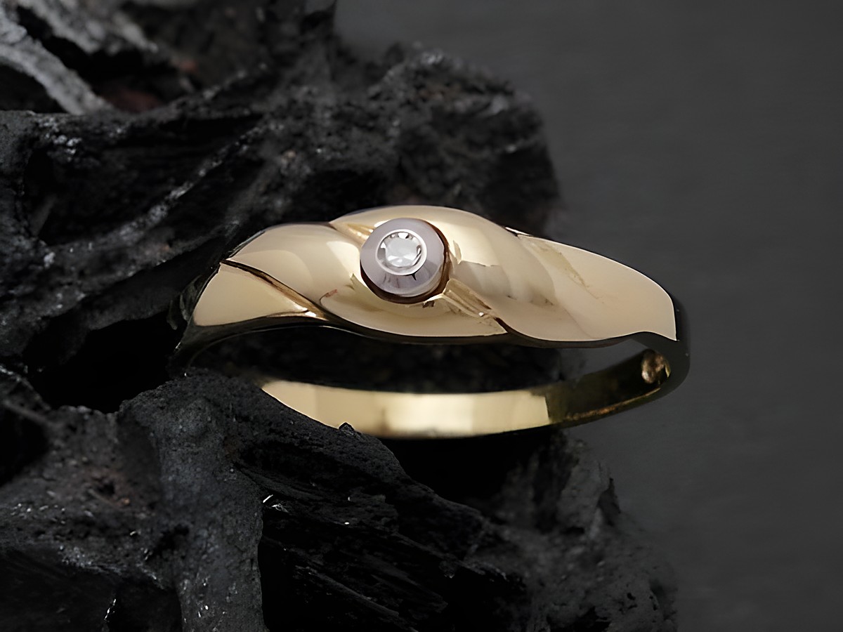 Gold Ring - unvergänglich - Gold 333 bicolor - Diamant - Goldring - Gr. 54,5, Hersteller: Juwelier Harnisch, bis Gr. 56/18. Eleganter Goldring mit einzigartigem Design und funkelndem Diamanten.