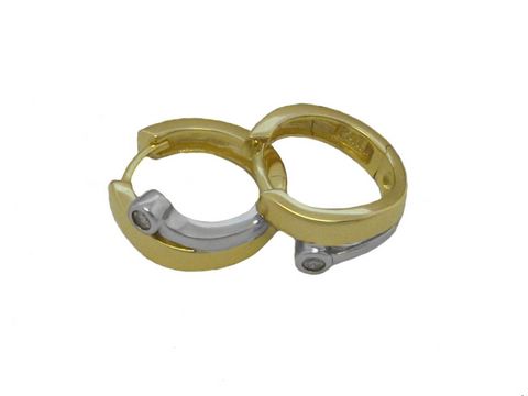 Creole aus Gold mit Diamant in Bicolor von Juwelier Harnisch, bis 15 mm, elegante Form und ansprechendes Design, ideal für jeden Anlass.