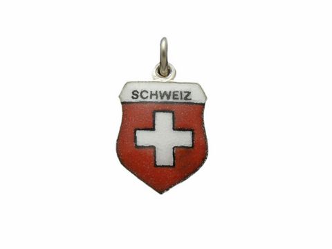 Silber Anhänger mit dem Wappen der Schweiz, rot mit weißem Kreuz und der Inschrift Schweiz, hergestellt von Juwelier Harnisch, ideal für Europa Liebhaber.
