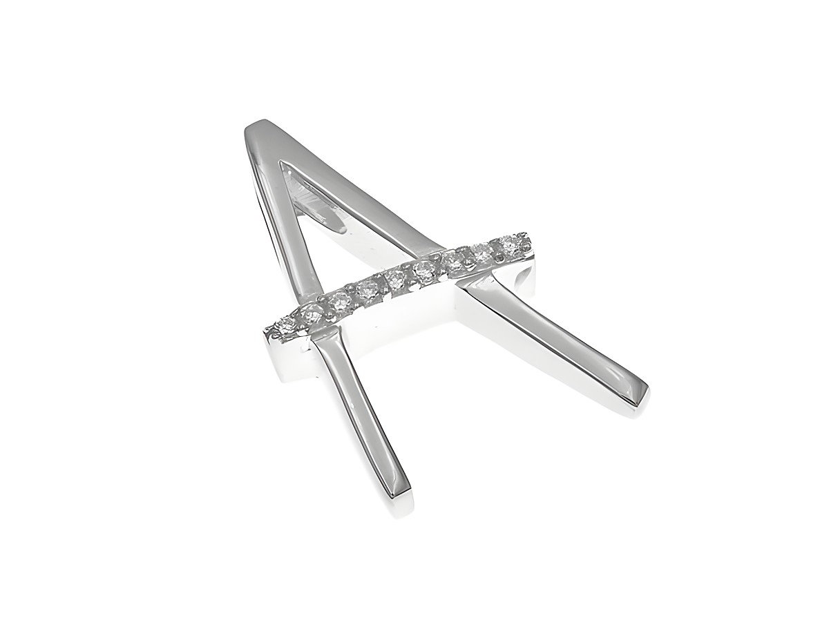 Anhänger aus rhodiniertem, poliertem Sterling Silber in Form des Buchstabens A, verziert mit Zirkonia, Hersteller Juwelier Harnisch.