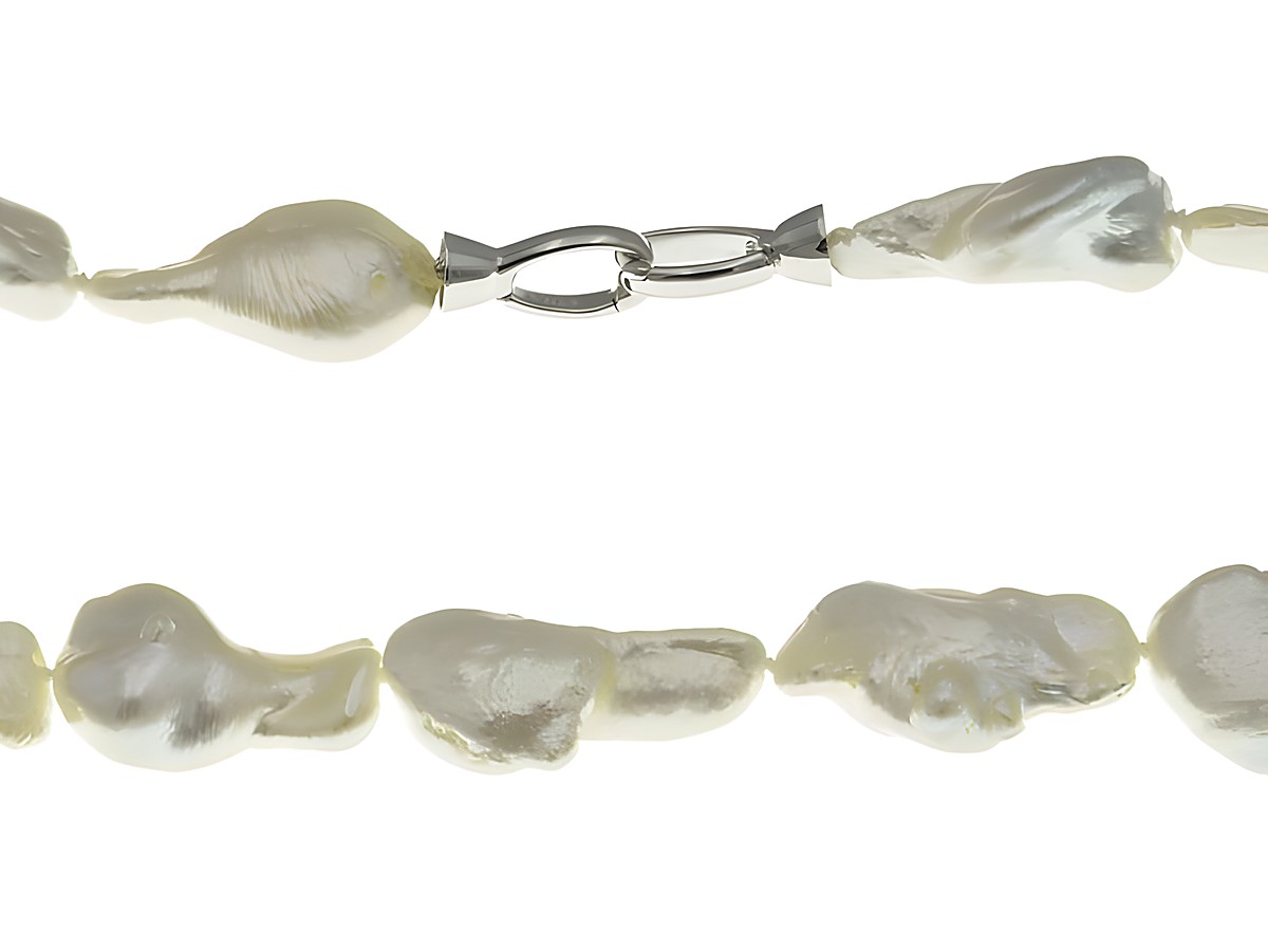 Perlenkette mit einer Länge von 43 cm, aus silber rhodinierten, barocken Zuchtperlen in Weiß, Hersteller Juwelier Harnisch, klassisches Design mit hochwertigem Verschluss.