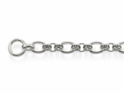 Ein elegantes Thomas Sabo Armband in Silber mit einer Länge von 18 cm, das aus abwechselnden runden und ovalen Gliedern besteht und mit feinen Details veredelt ist.