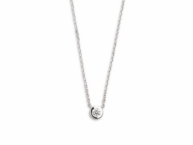 Xenox Sterling Silber Kette XS7385 mit Ankerkette und Zarge aus Silber, Länge 40-45 cm, ziert ein strahlender Anhänger mit einem funkelnden Stein in der Mitte.