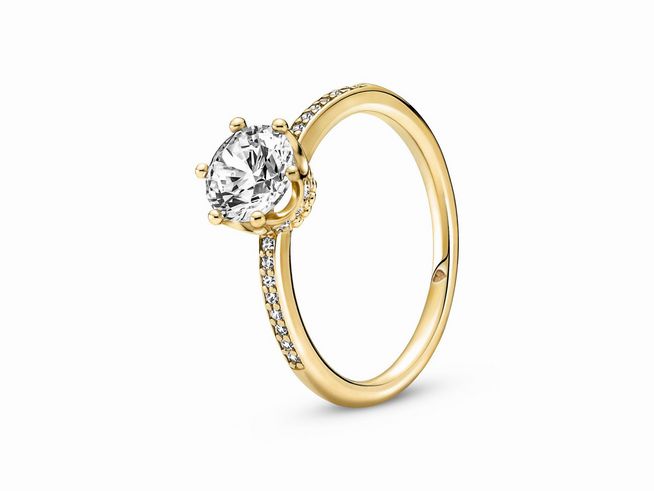 Pandora 168289C01-58 Ring in Gelbgold Vergoldung mit Zirkonia und einer Größe von 58/18,5, elegant gestaltet mit einem zentralen Stein und funkelnden Akzenten.