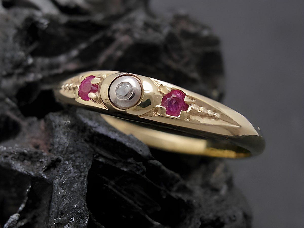 Gold Ring elegant Gold 333 bicolor Rubin und Diamant Goldring Größe 54,5 Hersteller Juwelier Harnisch bis Größe 56/18.