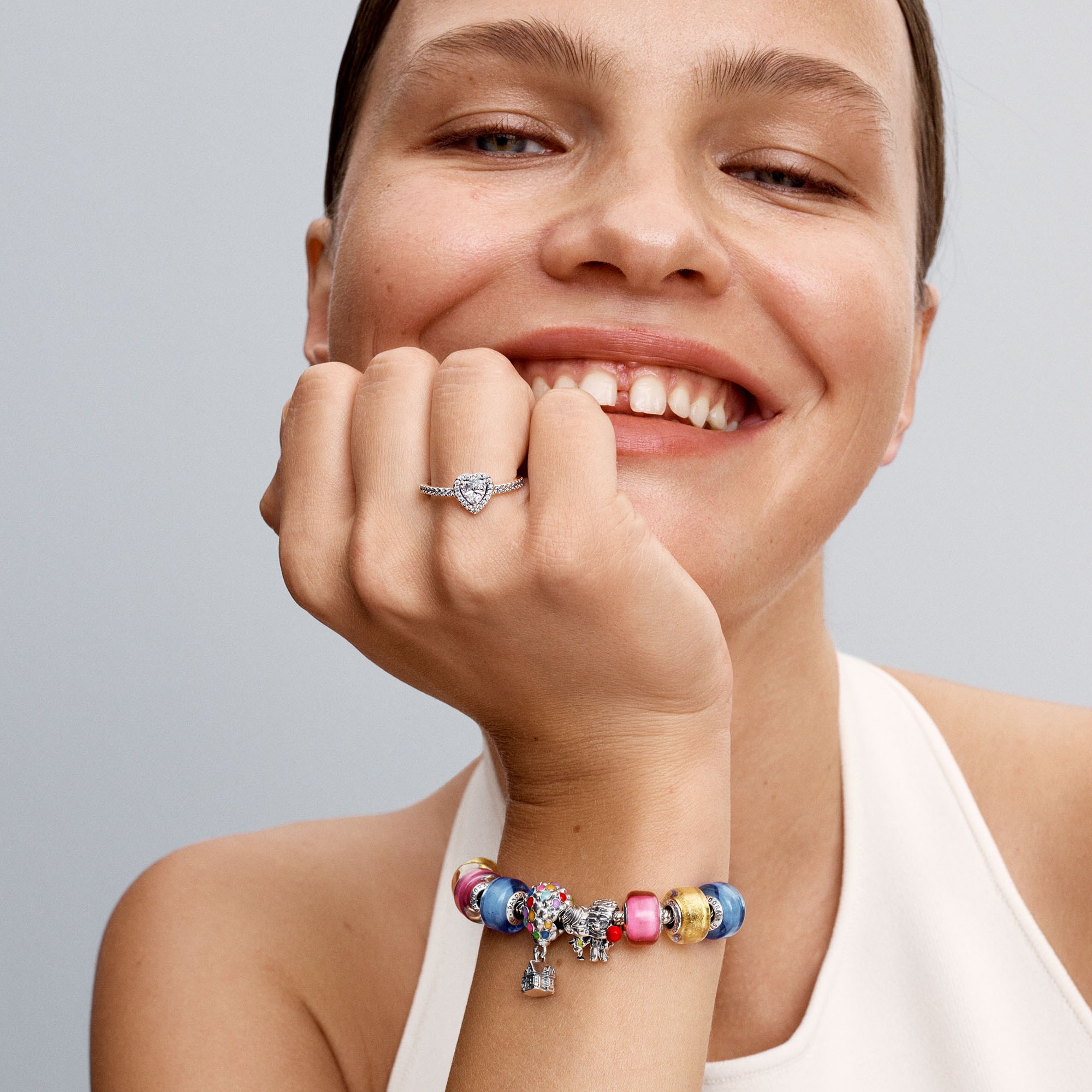 Pandora Disney Up Carl & Ellie Charm aus Silber & rotem - schwarzem & gelbem Emaille – Ansicht 4