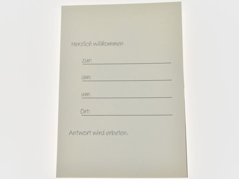 Einladungskarte mit dem Text "Herzlich willkommen" sowie Platz für Datum, Uhrzeit und Ort. Set mit fünf Karten, Hersteller Juwelier Harnisch. Ideal für Weinabende und Festlichkeiten.
