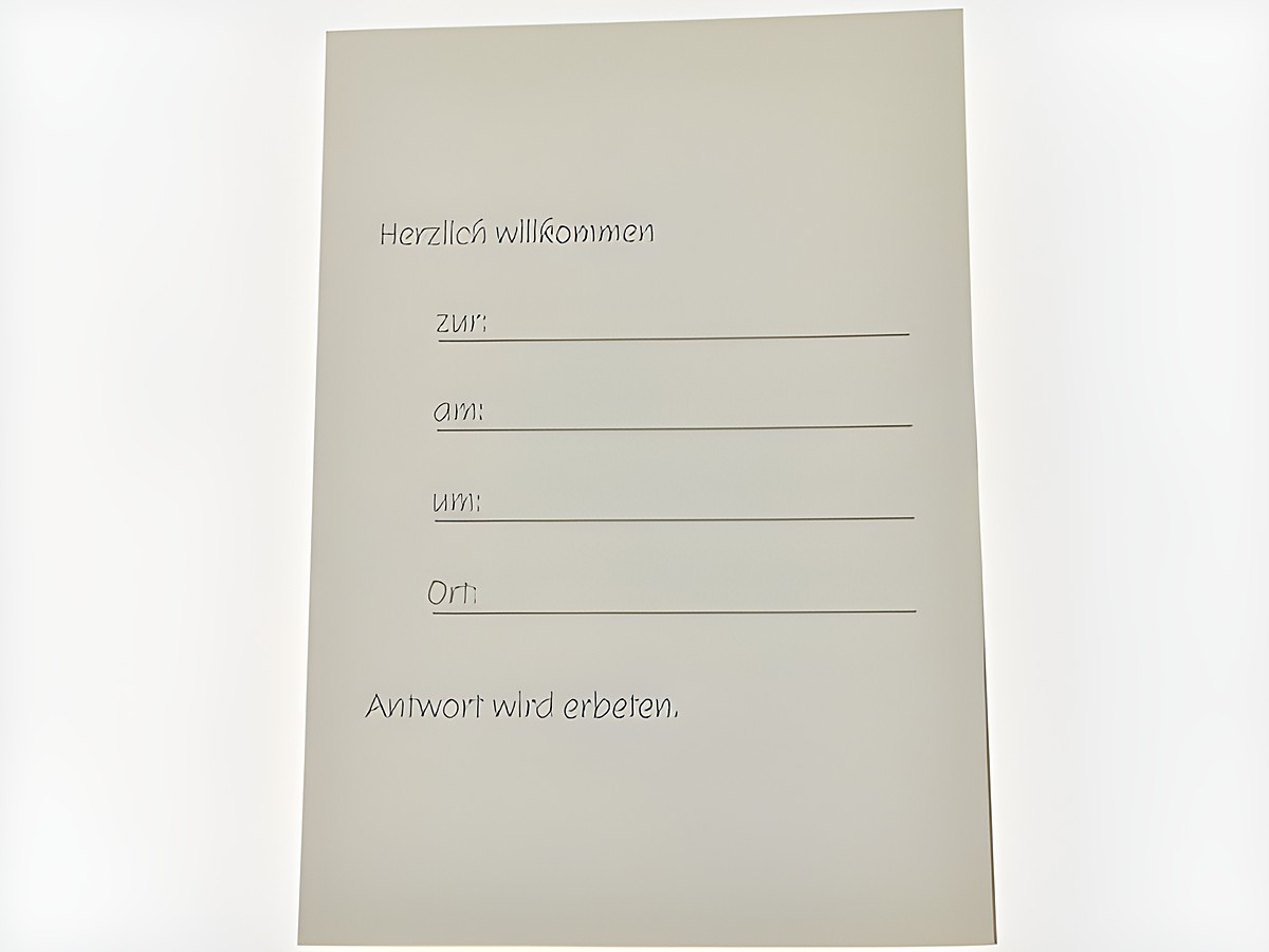 Einladungskarte mit dem Text "Herzlich willkommen" sowie Platz für Datum, Uhrzeit und Ort. Set mit fünf Karten, Hersteller Juwelier Harnisch. Ideal für Weinabende und Festlichkeiten. – Ansicht 2
