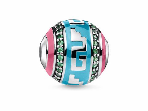 Mehrfarbiger Thomas Sabo Bead mit Stein, K0291-344-7, zeigt ein modernes Design mit blauen, pinken und silbernen Elementen sowie funkelnden Details. Ideal für Karma Beads Schmuck.
