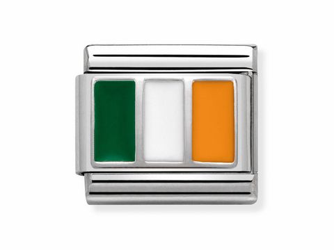 Flagge von Irland aus dem Sortiment von Nomination, bestehend aus drei rechteckigen Farbsegmenten in Grün, Weiß und Orange, in einem silbernen Rahmen eingefasst.