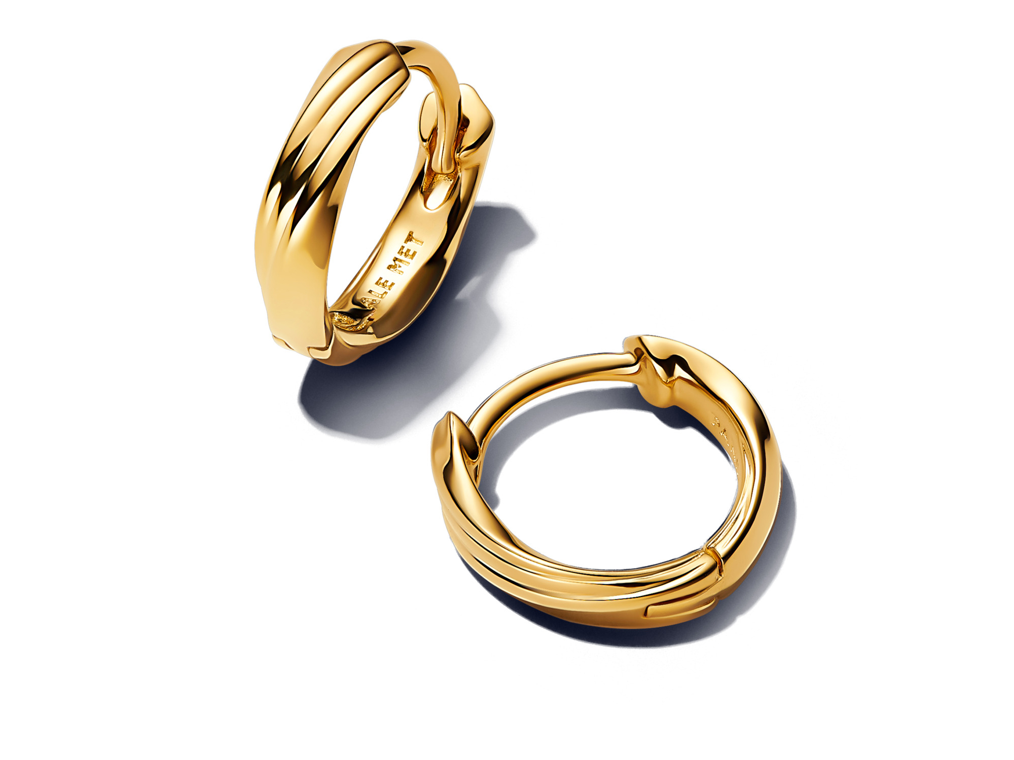 Pandora ESSENCE 263871C00 - verdrehter Huggie-Ohrring - Gelbgold Vergoldung 