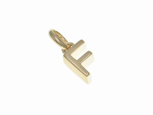 Anhänger aus poliertem Sterling Silber in Rosegold mit dem Buchstaben F, hergestellt von Juwelier Harnisch. Elegantes Design für persönlichen Schmuck.