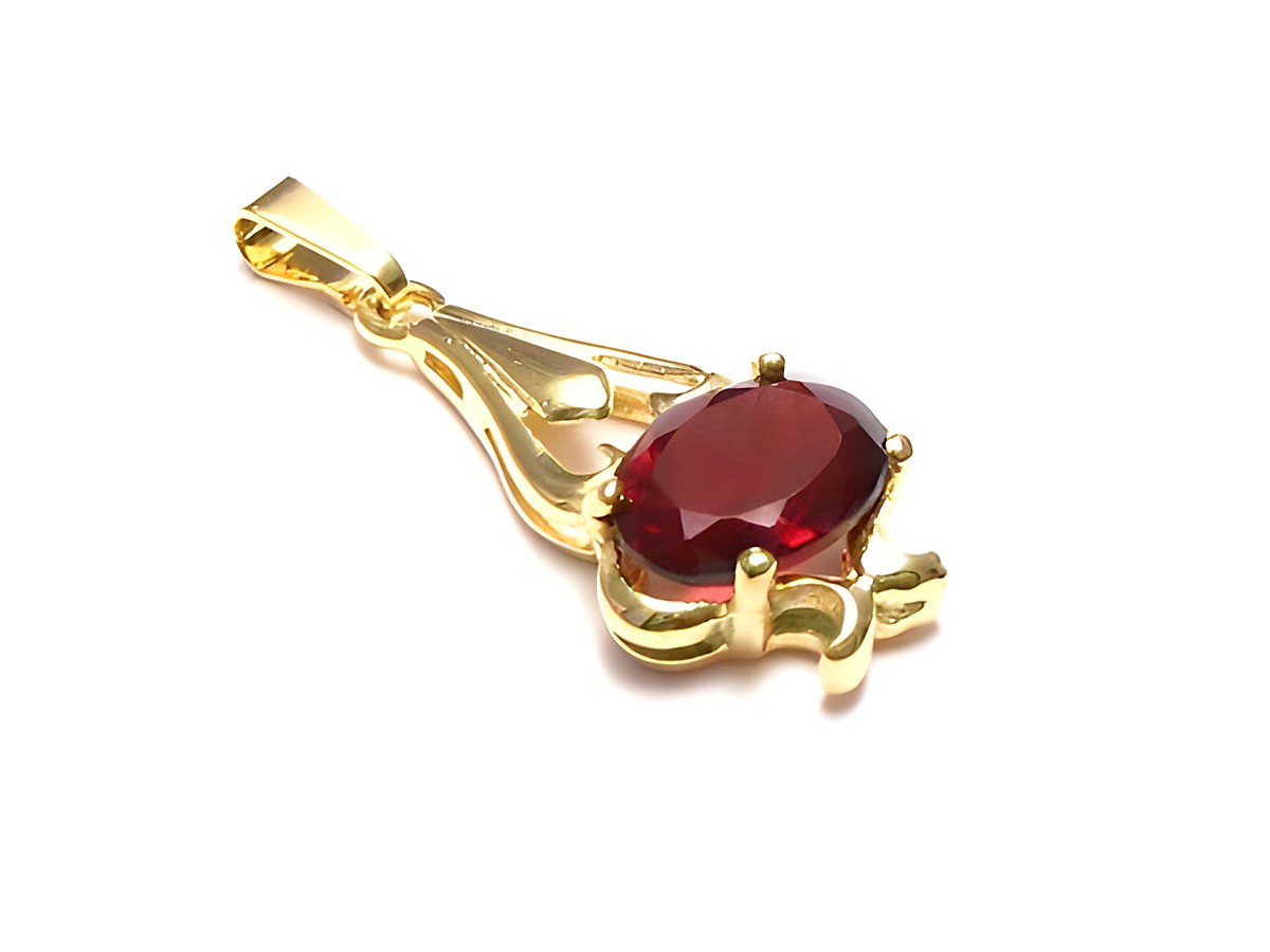 Gelbgold echt Granat Gold Anhänger 333 mit einem ovalen roten Granat. Elegantes Design vom Juwelier Harnisch, ideal als Schmuckstück für besondere Anlässe.
