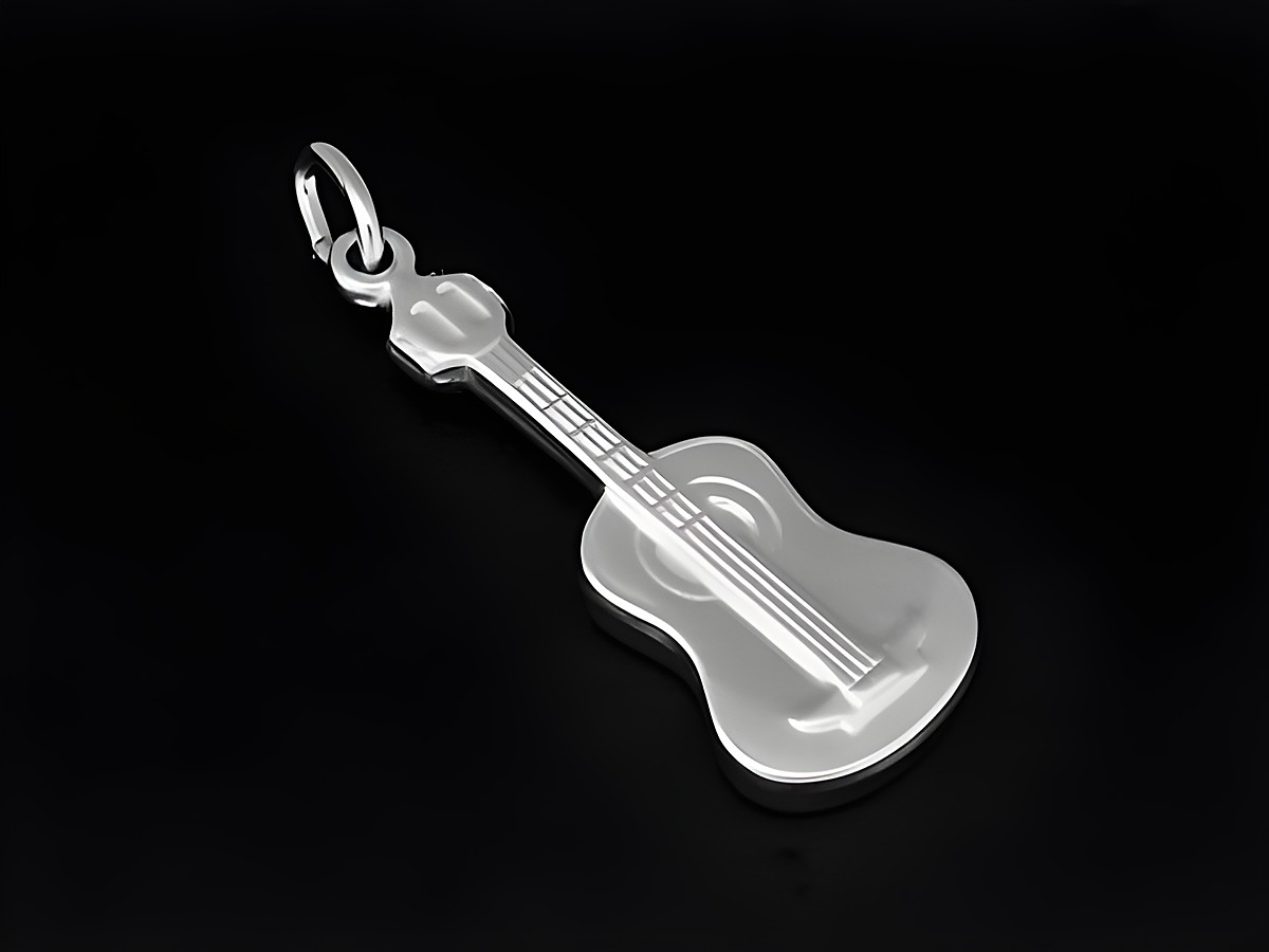 Silber Anhänger in Form einer Gitarre aus 925 Sterling Silber, rhodiniert, von Juwelier Harnisch, ideales Schmuckstück für Musikliebhaber.