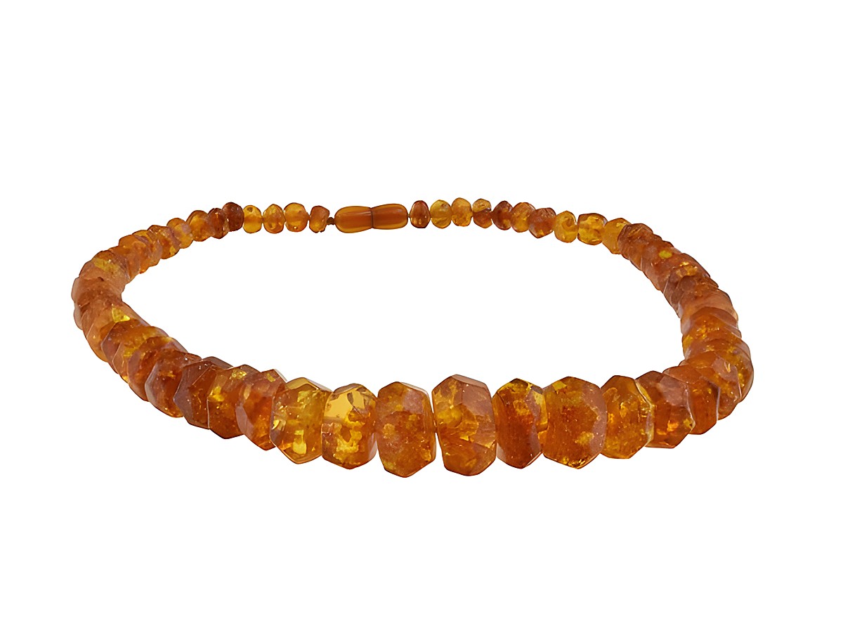 Bernstein Kette in warmen Bernsteintönen, 59 cm lang, verlaufend gestaltet. Hergestellt von Juwelier Harnisch, idealer Schmuck für jeden Anlass.