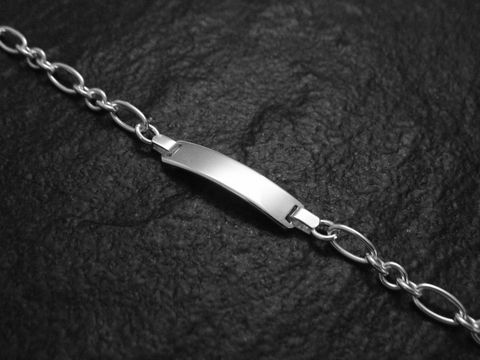 Gravur Armband 19 cm aus 925 Sterling Silber von Juwelier Harnisch mit Platz für individuelle Gravur, elegantes Design, ideal für persönliche Identifikation oder Geschenke.