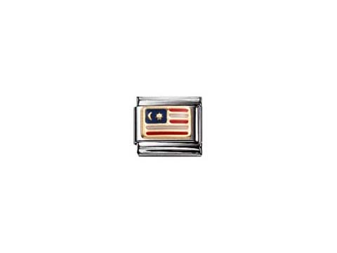 Ein Charm mit der malaysischen Flagge in bunten Farben, eingefasst in einem silbernen Rahmen, ideal für Armbänder der Marke Nomination, Asien.