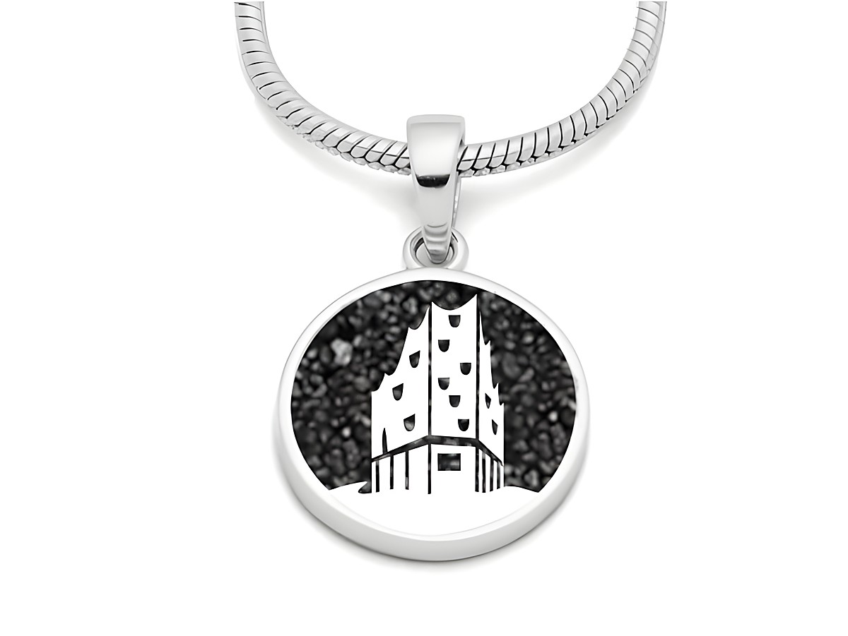 DUR Anhänger mit Motiv der Elbphilharmonie in Hamburg, Lavasand-Hintergrund, aus rhodiniertem Sterlingsilber, Hersteller DUR, für stilvollen Ohrschmuck.