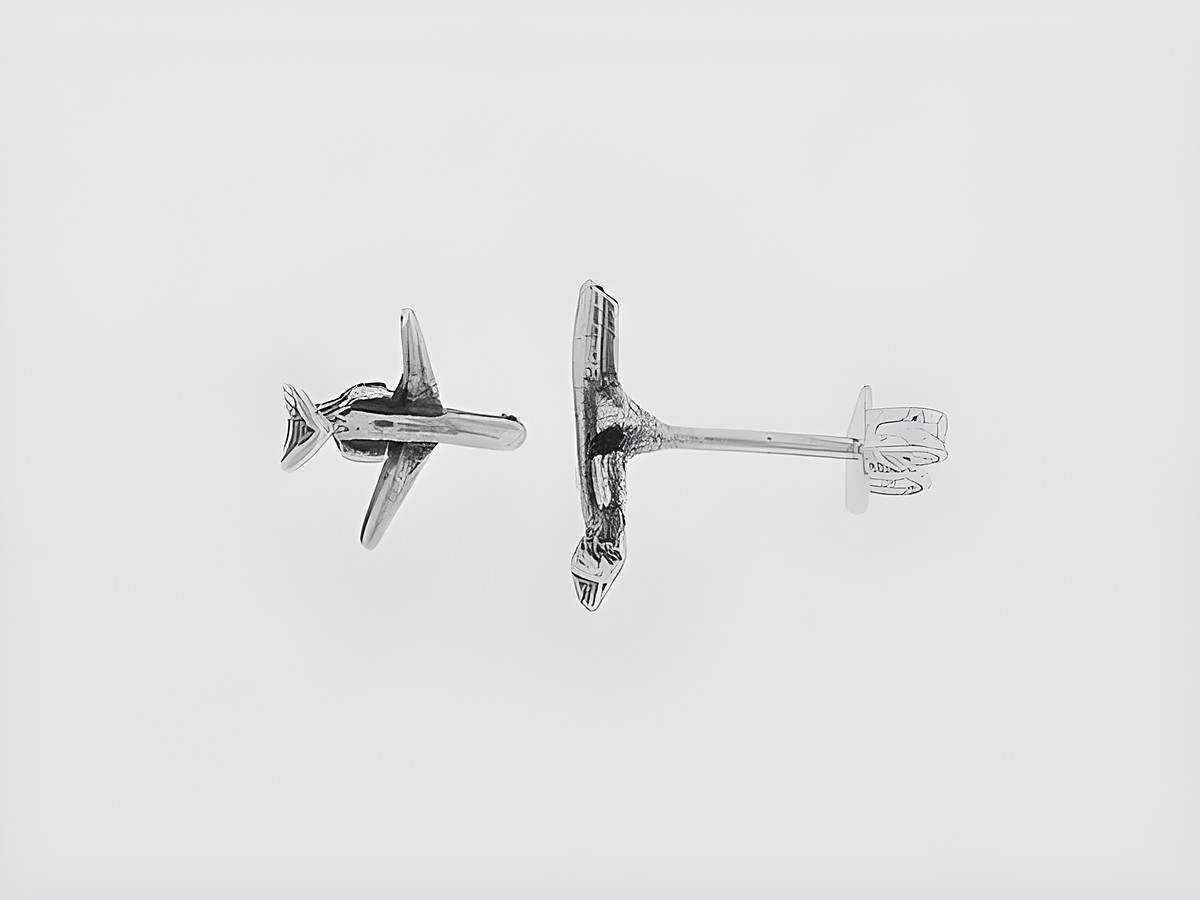 925 Sterling Silber Ohrringe in Flugzeugform von Juwelier Harnisch, Ohrstecker ohne Stein, ideal für Reisefans und Freunde des Fernwehs.