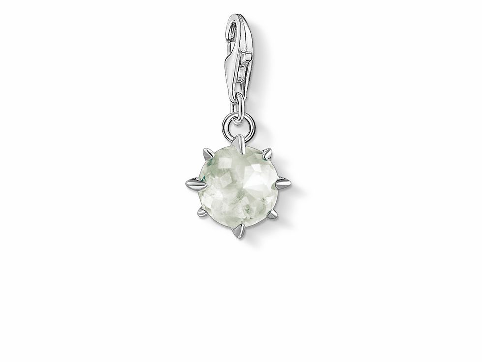 Charm-Anhänger von Thomas Sabo in hellgrün, ideal als Geburts- und Monatsstein für August, mit edlem Design und ungewöhnlicher Form, perfekt für personalisierte Schmuckstücke.