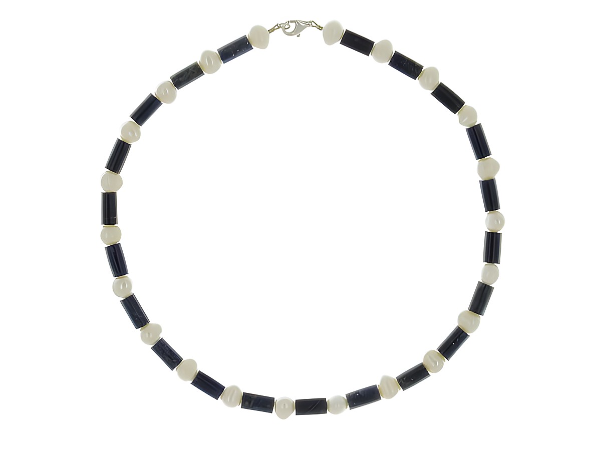 Steinkette aus Lapislazuli und Süßwasser-Zuchtperlen in blau und weiß, 42 cm lang, mit Silberverschluss, Hersteller Juwelier Harnisch, Steinketten. – Ansicht 3