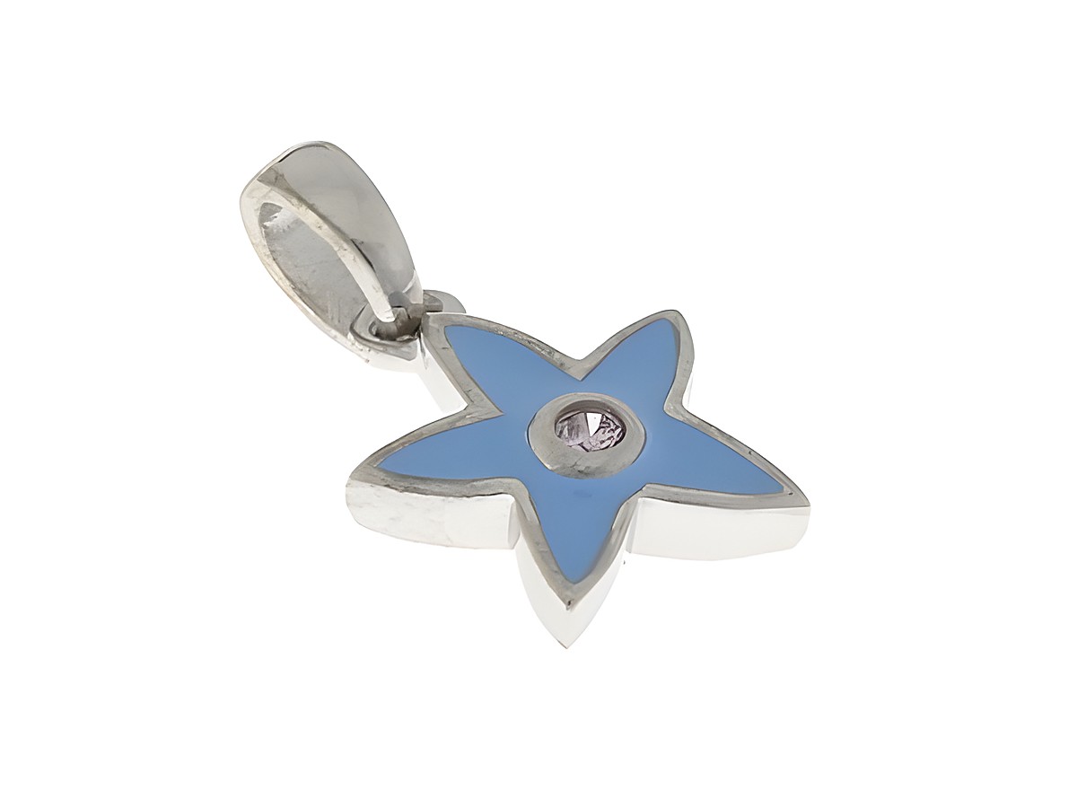 Blütenanhänger in Silber rhodiniert mit blauer Lackfüllung und Zirkonia. Der Anhänger hat die Form einer stilisierten Blüte und ist elegant sowie modern gestaltet. Ideal für jeden Anlass.