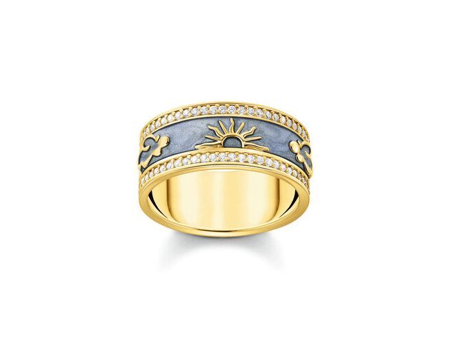Silberner Bandring mit kosmischen Symbolen und Zirkonia, umgeben von einer vergoldeten Fassung. Der Ring zeigt eine Sonne und hat einen eleganten, modernen Stil. Größe 56.