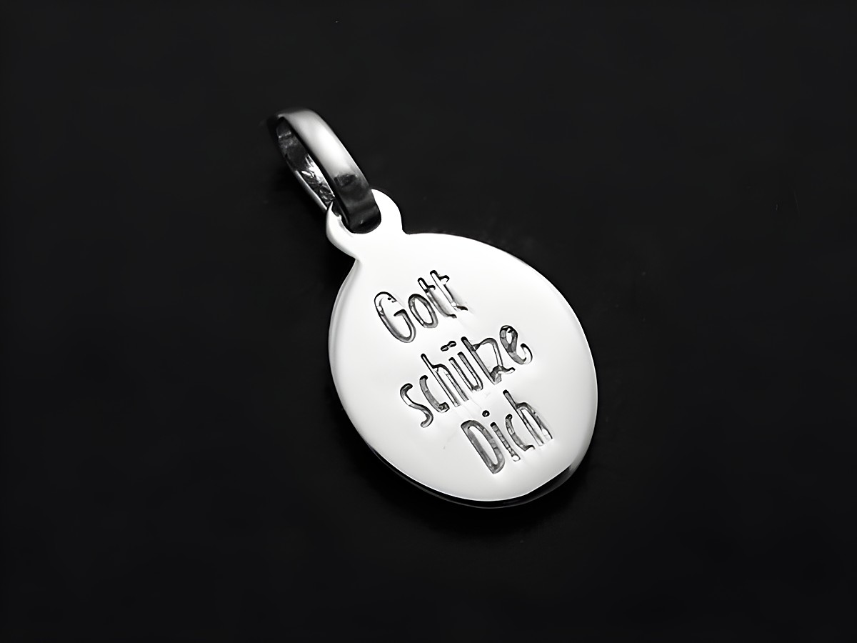 Silber Anhänger in Engel Form mit der gravierten Rückseite "Gott schütze Dich" vom Juwelier Harnisch, religiöse Motive. – Ansicht 2