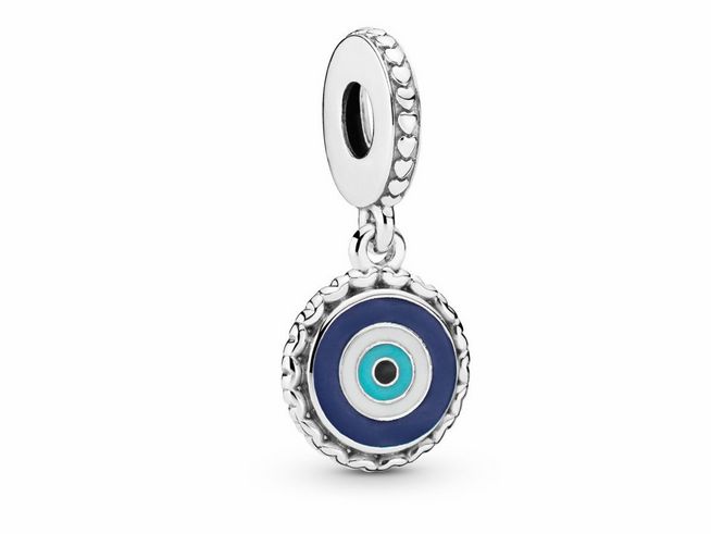 Pandora Silber 792018_E009 Evil Eye Charm-Anhänger aus hochwertigem Silber mit einem designierten blauen Auge, umgeben von filigranen Details für besonderen Schutz und Stil.