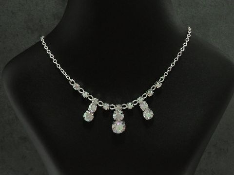 Schimmernde Strass Collier Kette in silberfarben mit bunten Kristallanhängern, Länge 38-45cm, aus Sterling Silber, Hersteller Juwelier Harnisch. Ideal für festliche Anlässe.