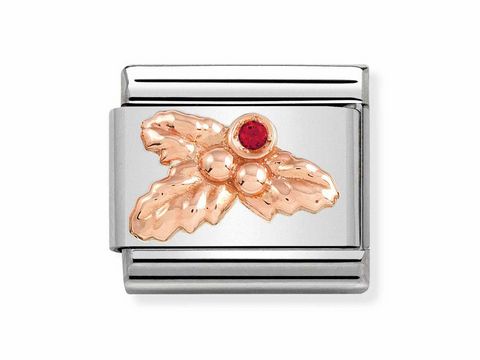Edelstahl Charm mit Stechpalme in Roségold und Zirkonia, dargestellt durch ein detailreiches Design mit glänzenden Blättern und Beeren, ideal für stilvolle Armbänder.