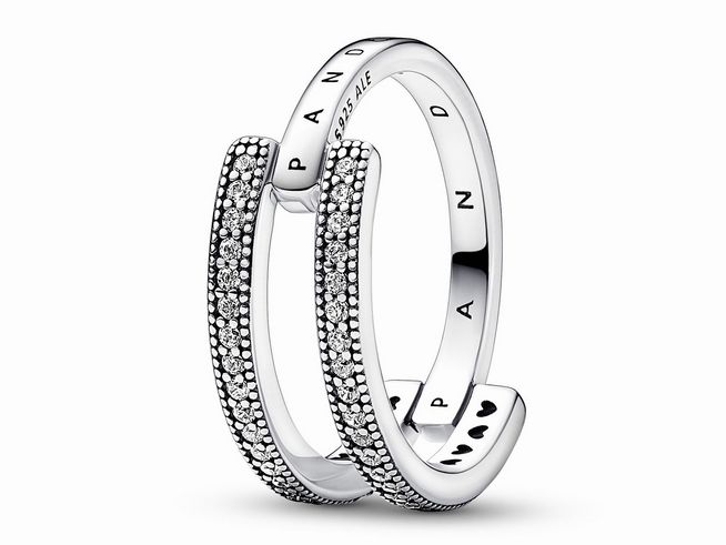 Doppelband-Ring von Pandora in Sterling Silber, verziert mit Zirkonia, Größe 48. Elegantes Design mit funkelnden Elementen und markanter Stanzung auf der Innenseite.