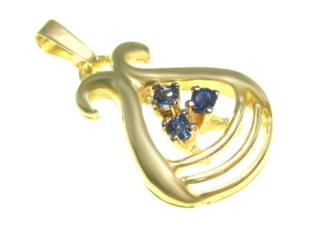 Saphir Gold Anhänger aus Gelbgold von Juwelier Harnisch, mit drei blauen Saphiren in elegantem Design, ideal für einen stilvollen Akzent im Schmuckbereich.