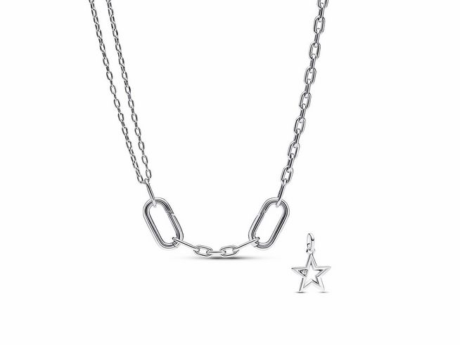 Silberne Halskette mit einem modernen Gliederdesign und einem zierenden Sternanhänger aus Zirkonia, ideal für elegante Anlässe, Teil des Pandora Schmucksets SET ME Nachthimmel.
