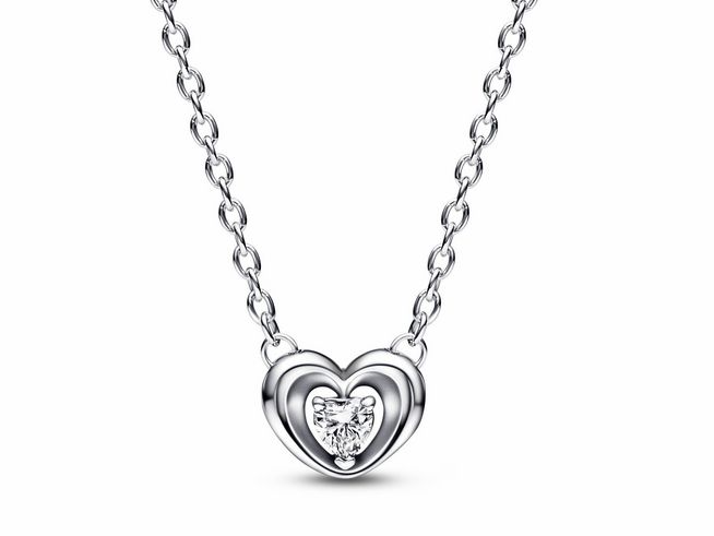 Eine elegante Pandora Kette mit einem herzförmigen Anhänger aus Silber, verziert mit Zirkonia, Länge 45 cm, ideal für besondere Anlässe oder als Geschenk.