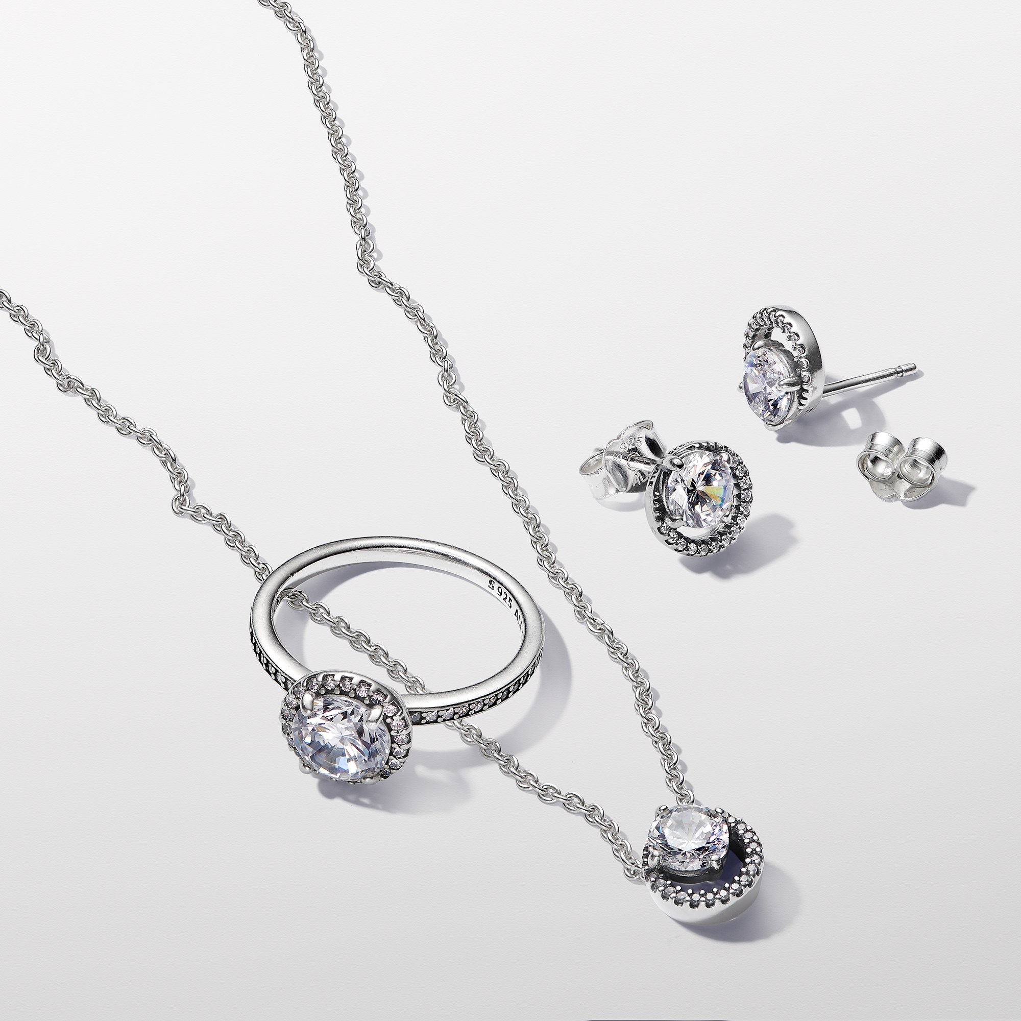 Pandora Funkelnder Runder Strahlenkranz Ohrringe - Silber - Zirkonia klar – Ansicht 2