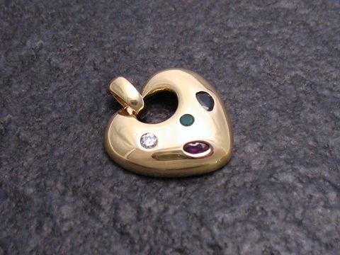 Gold Anhänger in Herzform für Frauen mit Rubin, Smaragd und Safir, Gold 585, Hersteller Juwelier Harnisch, elegantes Design und funkelnde Edelsteine, ideal als Schmuckstück.